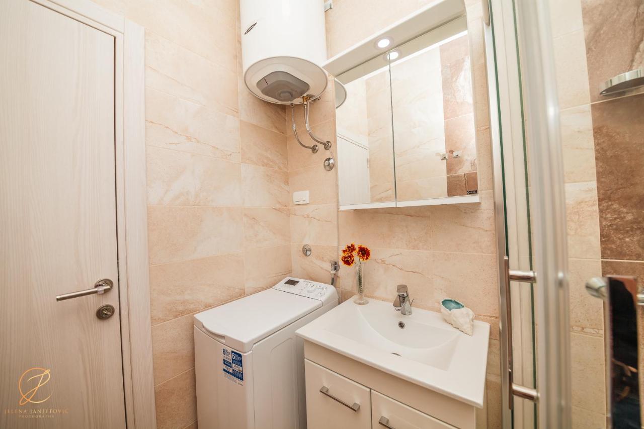 Apartments Ruzmarin แฮร์เซ็ก-โนวี ภายนอก รูปภาพ